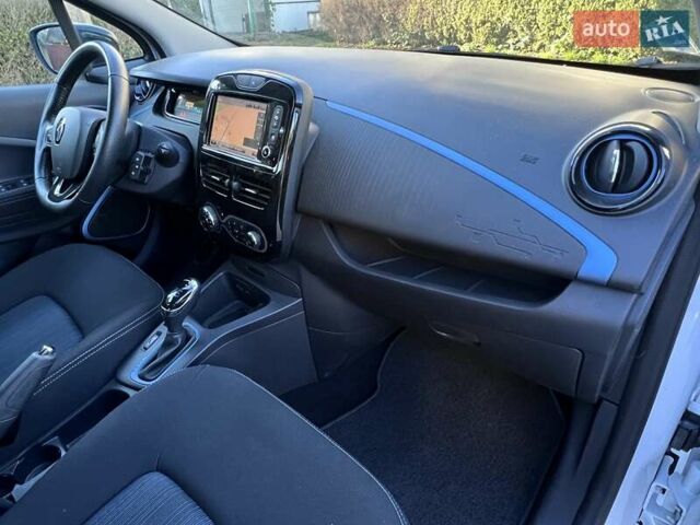 Рено Зое 2017 в Черновцах на Automoto.ua Белый Рено Зое, объемом двигателя 0 л и пробегом 60 тыс. км за 9200 $, фото 14 на Automoto.ua