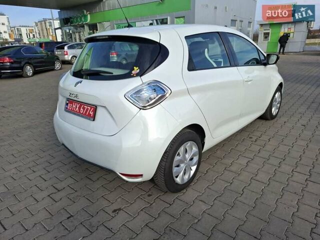 Білий Рено Зое, об'ємом двигуна 0 л та пробігом 120 тис. км за 8500 $, фото 4 на Automoto.ua