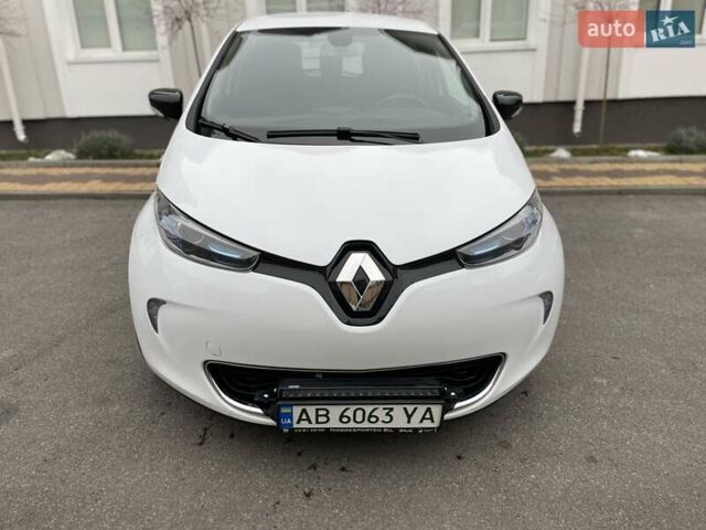 Білий Рено Зое, об'ємом двигуна 0 л та пробігом 168 тис. км за 9499 $, фото 2 на Automoto.ua