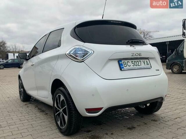 Белый Рено Зое, объемом двигателя 0 л и пробегом 120 тыс. км за 9850 $, фото 7 на Automoto.ua