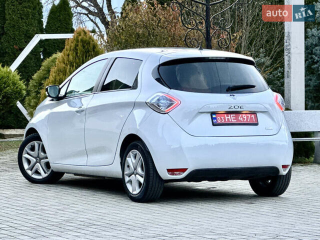 Белый Рено Зое, объемом двигателя 0 л и пробегом 43 тыс. км за 9399 $, фото 24 на Automoto.ua