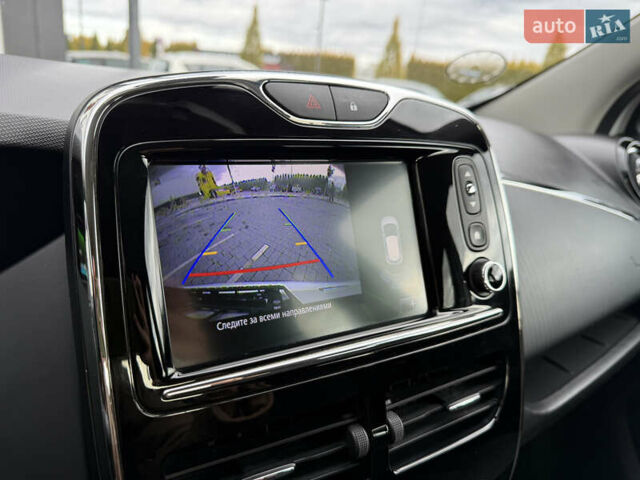 Рено Зое 2017 в Городке на Automoto.ua Белый Рено Зое, объемом двигателя 0 л и пробегом 95 тыс. км за 9800 $, фото 12 на Automoto.ua