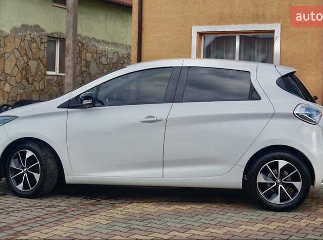 Білий Рено Зое, об'ємом двигуна 0 л та пробігом 199 тис. км за 7999 $, фото 33 на Automoto.ua