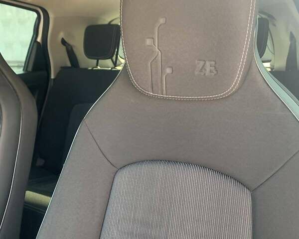 Белый Рено Зое, объемом двигателя 0 л и пробегом 110 тыс. км за 9950 $, фото 24 на Automoto.ua