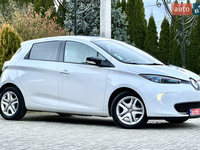Білий Рено Зое, об'ємом двигуна 0 л та пробігом 43 тис. км за 9995 $, фото 15 на Automoto.ua