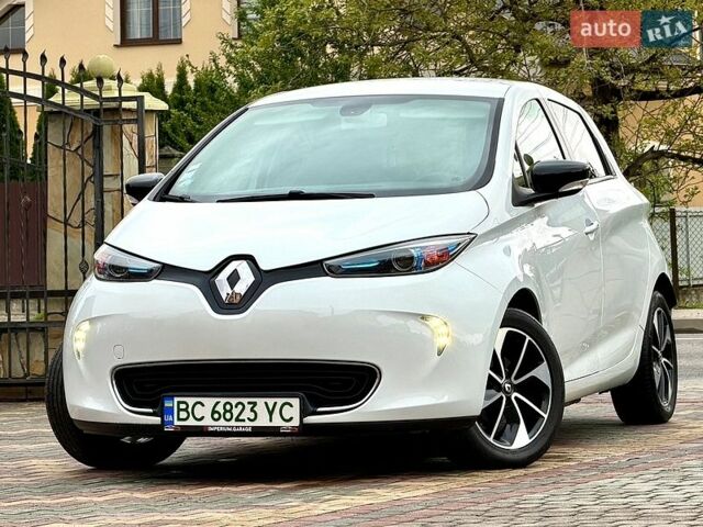 Белый Рено Зое, объемом двигателя 0 л и пробегом 78 тыс. км за 9450 $, фото 5 на Automoto.ua
