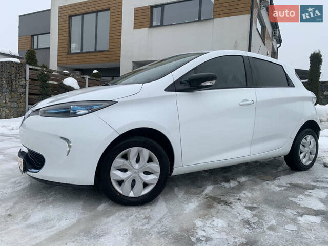 Білий Рено Зое, об'ємом двигуна 0 л та пробігом 155 тис. км за 9999 $, фото 4 на Automoto.ua