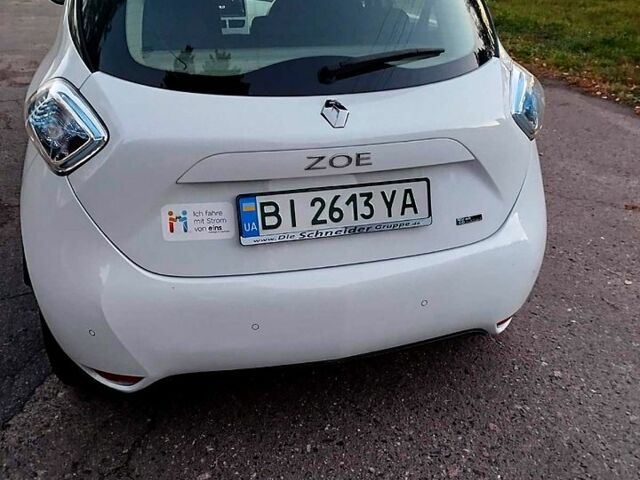 Рено Зое 2017 в Кобеляках на Automoto.ua Белый Рено Зое, объемом двигателя 0 л и пробегом 120 тыс. км за 10000 $, фото 4 на Automoto.ua