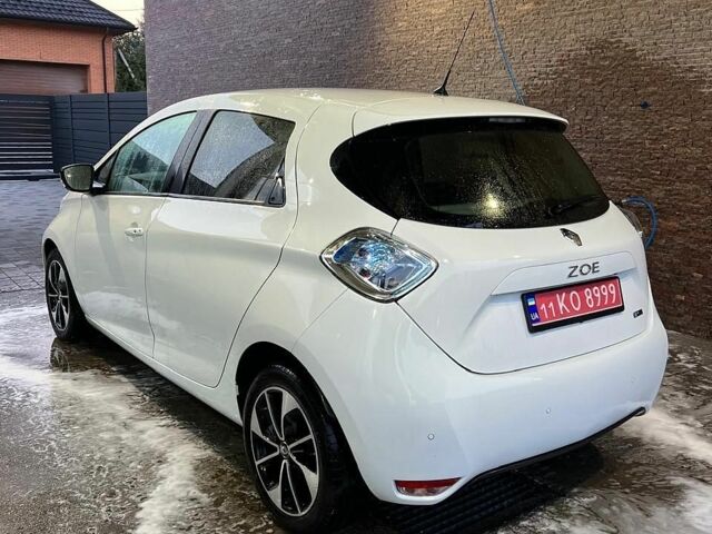 Білий Рено Зое, об'ємом двигуна 0 л та пробігом 119 тис. км за 9200 $, фото 5 на Automoto.ua