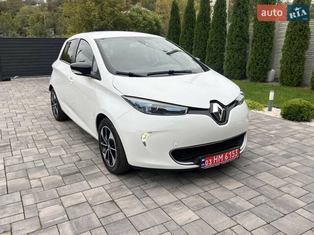 Белый Рено Зое, объемом двигателя 0 л и пробегом 129 тыс. км за 8750 $, фото 25 на Automoto.ua