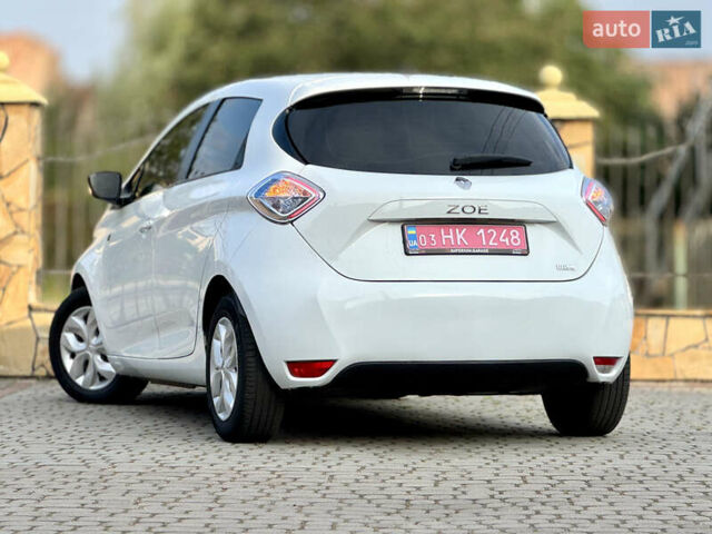 Белый Рено Зое, объемом двигателя 0 л и пробегом 77 тыс. км за 9499 $, фото 20 на Automoto.ua