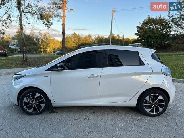 Белый Рено Зое, объемом двигателя 0 л и пробегом 139 тыс. км за 9500 $, фото 3 на Automoto.ua