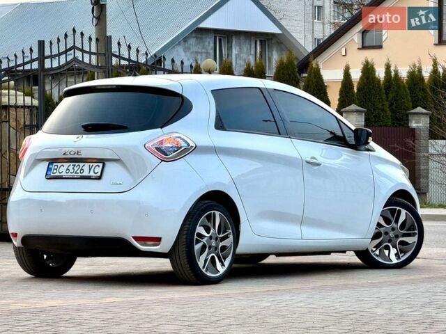 Белый Рено Зое, объемом двигателя 0 л и пробегом 96 тыс. км за 9495 $, фото 17 на Automoto.ua