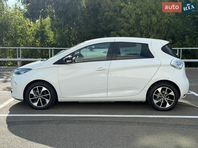 Білий Рено Зое, об'ємом двигуна 0 л та пробігом 90 тис. км за 9300 $, фото 5 на Automoto.ua