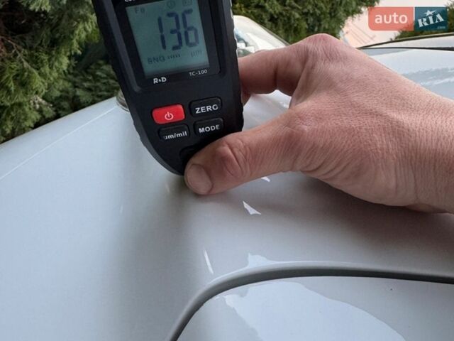 Белый Рено Зое, объемом двигателя 0 л и пробегом 96 тыс. км за 9495 $, фото 118 на Automoto.ua