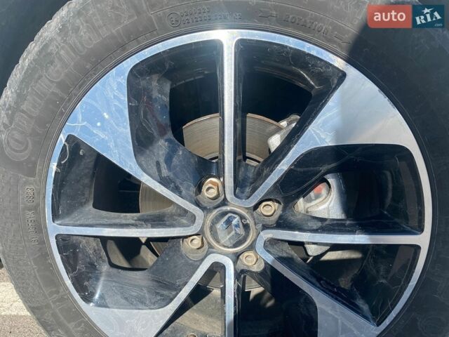 Білий Рено Зое, об'ємом двигуна 0 л та пробігом 131 тис. км за 9800 $, фото 10 на Automoto.ua