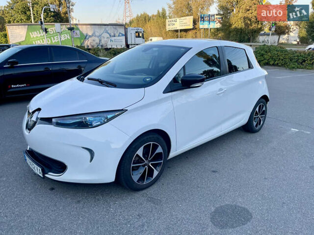 Білий Рено Зое, об'ємом двигуна 0 л та пробігом 86 тис. км за 9500 $, фото 8 на Automoto.ua