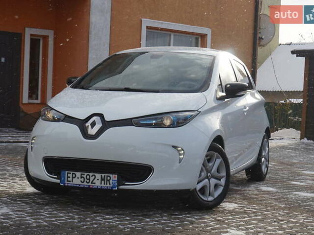 Белый Рено Зое, объемом двигателя 0 л и пробегом 26 тыс. км за 9555 $, фото 1 на Automoto.ua
