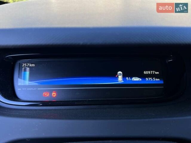 Рено Зое 2017 в Черновцах на Automoto.ua Белый Рено Зое, объемом двигателя 0 л и пробегом 60 тыс. км за 9200 $, фото 4 на Automoto.ua