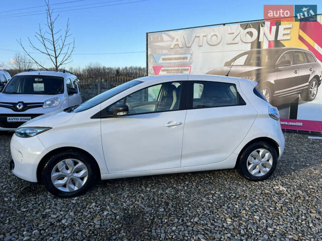 Белый Рено Зое, объемом двигателя 0 л и пробегом 94 тыс. км за 9199 $, фото 4 на Automoto.ua