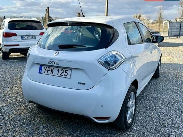 Белый Рено Зое, объемом двигателя 0 л и пробегом 35 тыс. км за 8800 $, фото 8 на Automoto.ua