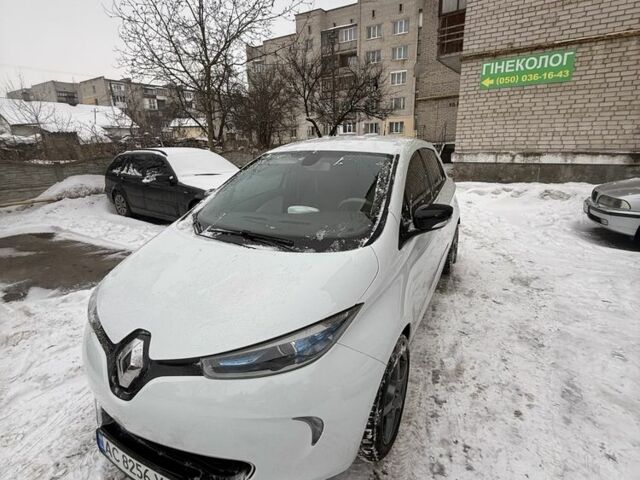 Білий Рено Зое, об'ємом двигуна 0 л та пробігом 112 тис. км за 8700 $, фото 1 на Automoto.ua