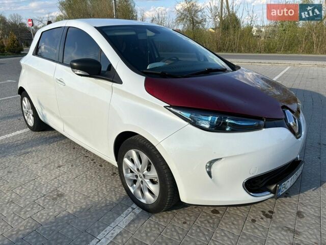 Білий Рено Зое, об'ємом двигуна 0 л та пробігом 120 тис. км за 8200 $, фото 3 на Automoto.ua