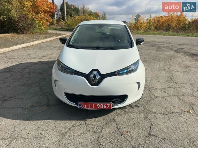 Білий Рено Зое, об'ємом двигуна 0 л та пробігом 83 тис. км за 9800 $, фото 14 на Automoto.ua