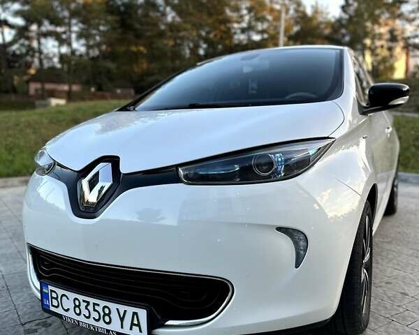 Белый Рено Зое, объемом двигателя 0 л и пробегом 127 тыс. км за 9800 $, фото 3 на Automoto.ua