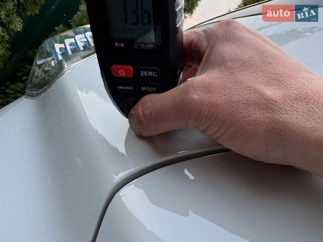 Белый Рено Зое, объемом двигателя 0 л и пробегом 96 тыс. км за 9495 $, фото 116 на Automoto.ua