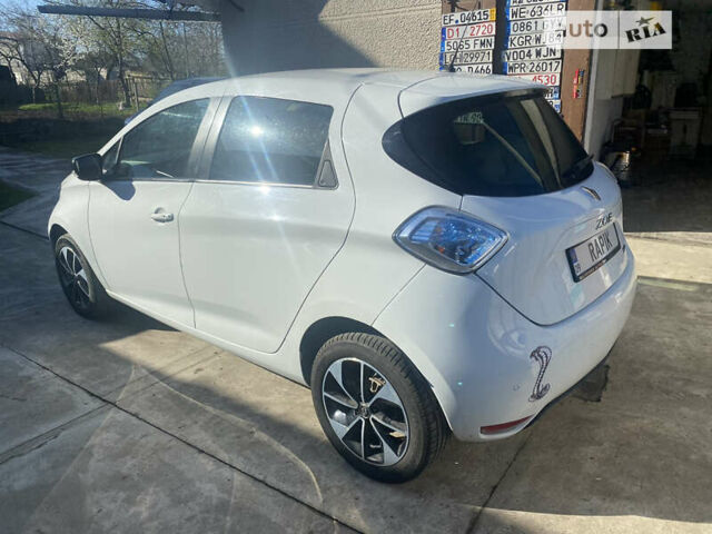 Білий Рено Зое, об'ємом двигуна 0 л та пробігом 145 тис. км за 9000 $, фото 20 на Automoto.ua