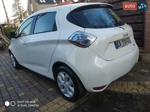 Білий Рено Зое, об'ємом двигуна 0 л та пробігом 87 тис. км за 8799 $, фото 10 на Automoto.ua