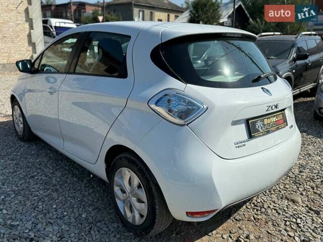 Белый Рено Зое, объемом двигателя 0 л и пробегом 93 тыс. км за 9799 $, фото 3 на Automoto.ua