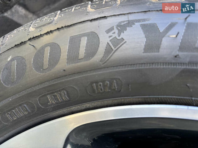 Белый Рено Зое, объемом двигателя 0 л и пробегом 135 тыс. км за 9200 $, фото 23 на Automoto.ua
