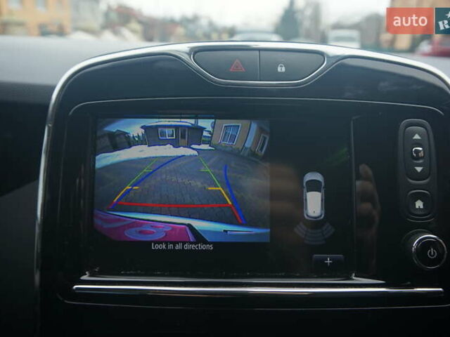 Белый Рено Зое, объемом двигателя 0 л и пробегом 102 тыс. км за 9777 $, фото 32 на Automoto.ua