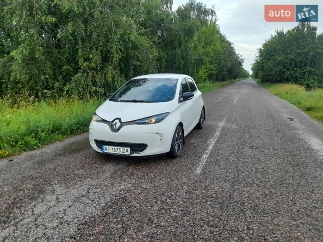 Белый Рено Зое, объемом двигателя 0 л и пробегом 171 тыс. км за 9800 $, фото 10 на Automoto.ua