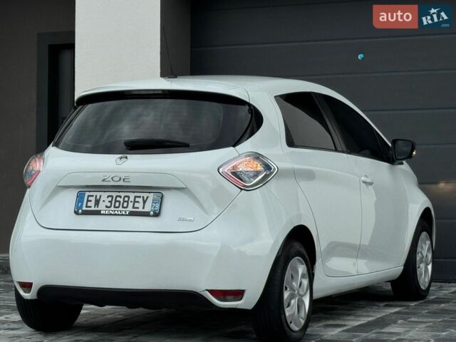 Білий Рено Зое, об'ємом двигуна 0 л та пробігом 85 тис. км за 9200 $, фото 88 на Automoto.ua