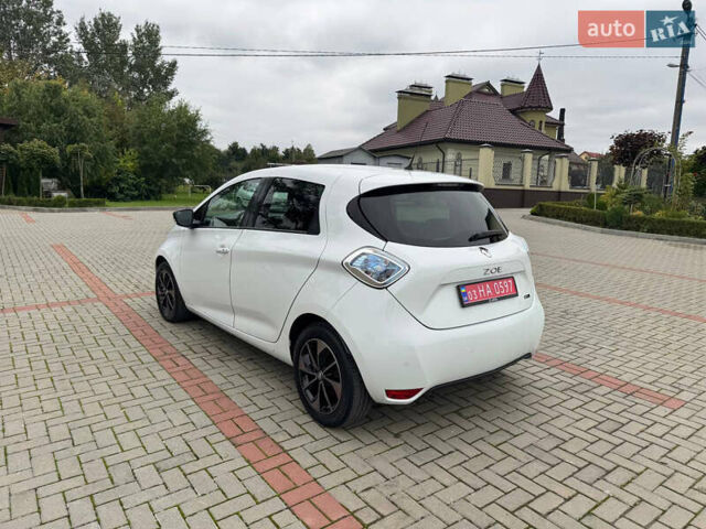 Белый Рено Зое, объемом двигателя 0 л и пробегом 78 тыс. км за 9800 $, фото 4 на Automoto.ua
