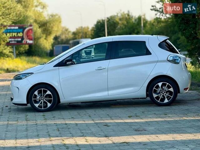 Белый Рено Зое, объемом двигателя 0 л и пробегом 122 тыс. км за 9300 $, фото 36 на Automoto.ua