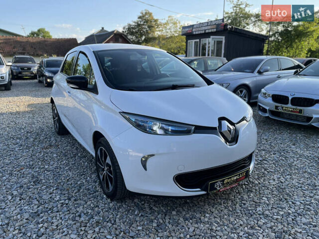 Білий Рено Зое, об'ємом двигуна 0 л та пробігом 132 тис. км за 9000 $, фото 1 на Automoto.ua