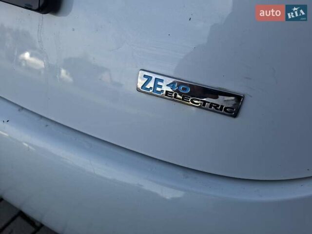 Рено Зое 2017 в Нововолынск на Automoto.ua Белый Рено Зое, объемом двигателя 0 л и пробегом 117 тыс. км за 8900 $, фото 7 на Automoto.ua