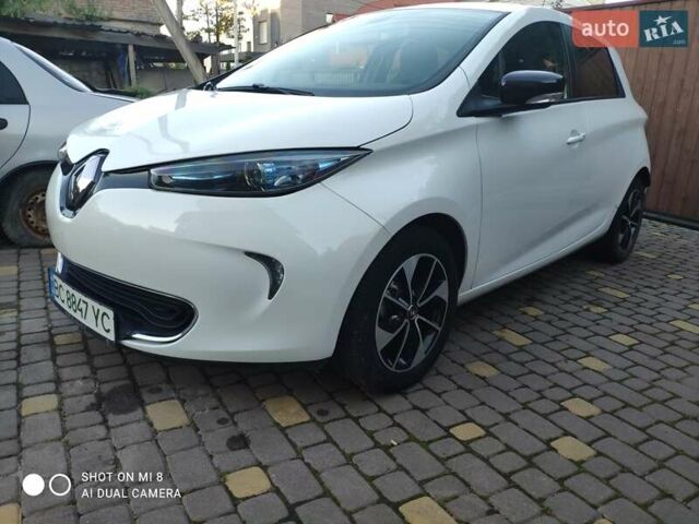 Білий Рено Зое, об'ємом двигуна 0 л та пробігом 65 тис. км за 9350 $, фото 9 на Automoto.ua