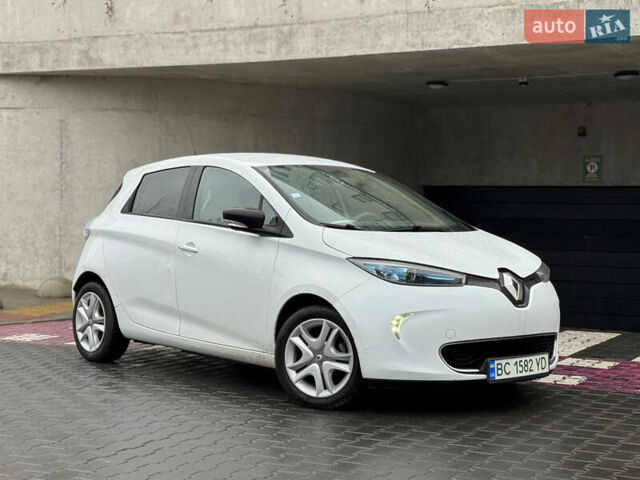 Білий Рено Зое, об'ємом двигуна 0 л та пробігом 127 тис. км за 8500 $, фото 4 на Automoto.ua
