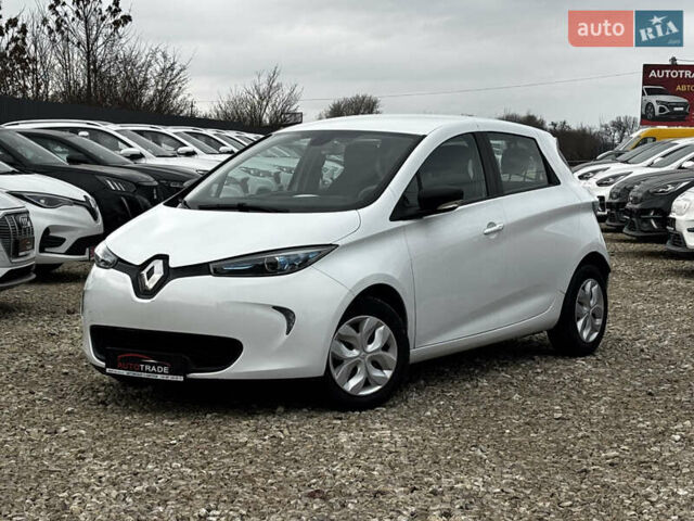Білий Рено Зое, об'ємом двигуна 0 л та пробігом 23 тис. км за 8850 $, фото 4 на Automoto.ua