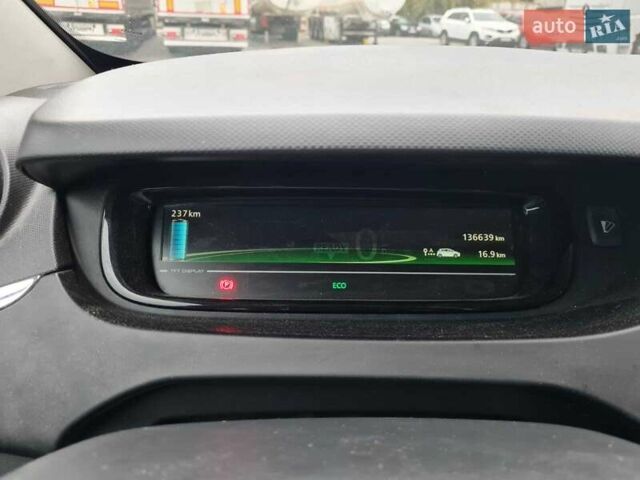 Рено Зое 2018 в Броварах на Automoto.ua Белый Рено Зое, объемом двигателя 0 л и пробегом 135 тыс. км за 9450 $, фото 9 на Automoto.ua