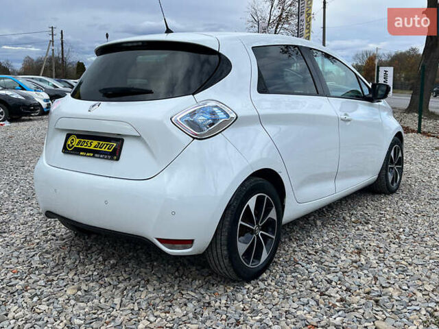 Белый Рено Зое, объемом двигателя 0 л и пробегом 140 тыс. км за 9300 $, фото 3 на Automoto.ua