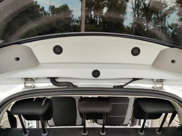 Білий Рено Зое, об'ємом двигуна 0 л та пробігом 190 тис. км за 8500 $, фото 8 на Automoto.ua