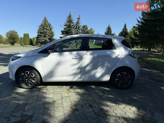 Белый Рено Зое, объемом двигателя 0 л и пробегом 57 тыс. км за 9500 $, фото 6 на Automoto.ua