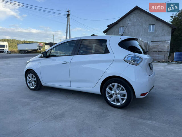 Белый Рено Зое, объемом двигателя 0 л и пробегом 51 тыс. км за 10800 $, фото 9 на Automoto.ua