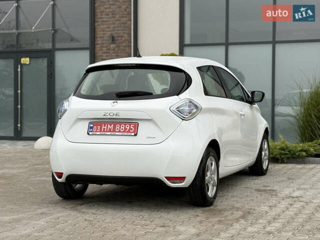 Белый Рено Зое, объемом двигателя 0 л и пробегом 127 тыс. км за 9200 $, фото 11 на Automoto.ua